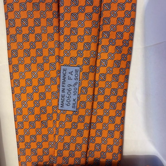 Hermes Vibrant Orange and Blue Patterned Tie - Picture 3 of 4